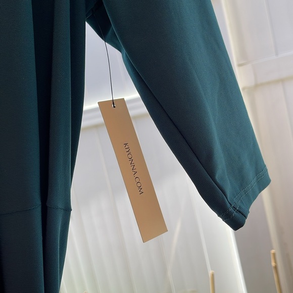 Kiyonna  - Whimsy Wrap Dress Hunter Medium - Picture 13 of 16